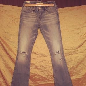 Buckle jeans